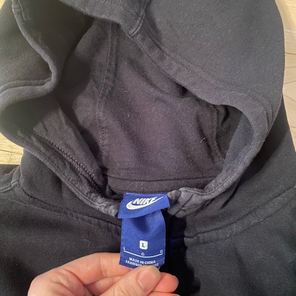 Nike zip up sweatshirt - Picture 2 of 3